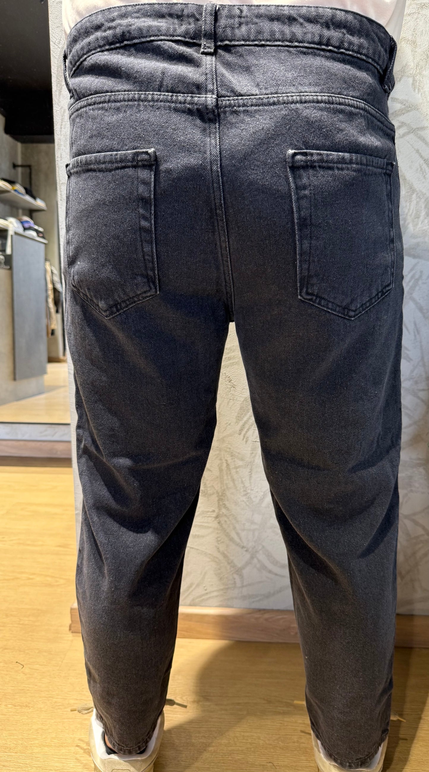 Jeans nero standard fit UP20